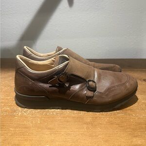 Tod's Brown Leather Buckle Loafers